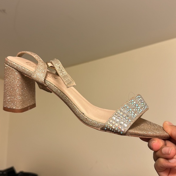 heels 👠 size 8.5! used once for a school dance:)) - Picture 1 of 2